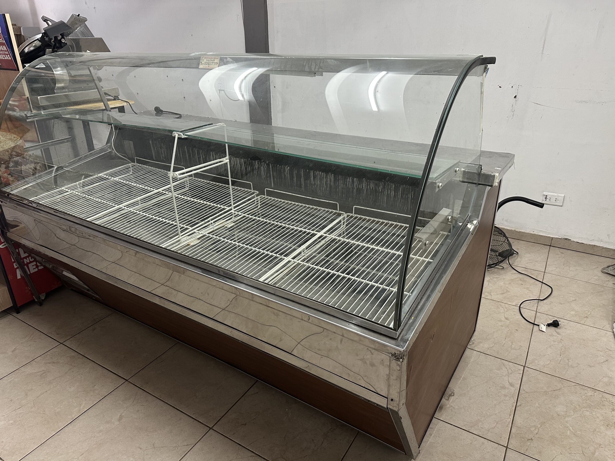 FIAMBRERIA QUESERIA TODO COMO NUEVO TRES MESES DE USO