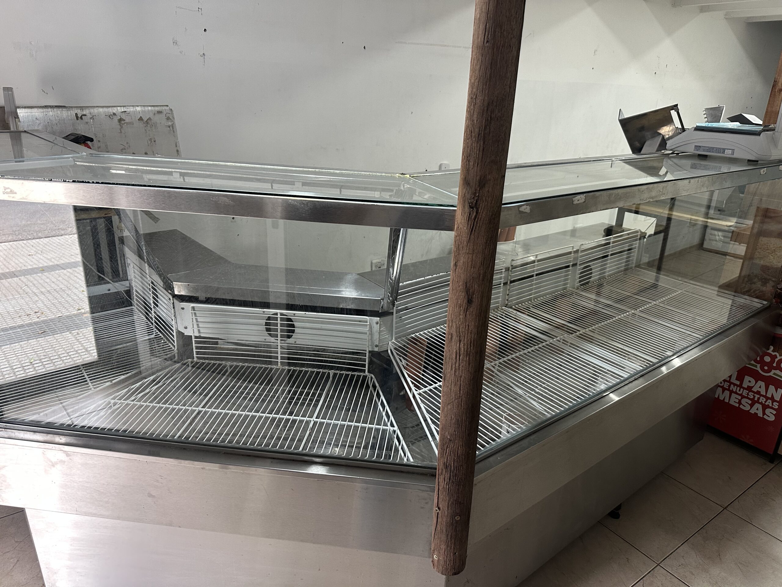 FIAMBRERIA QUESERIA TODO COMO NUEVO TRES MESES DE USO