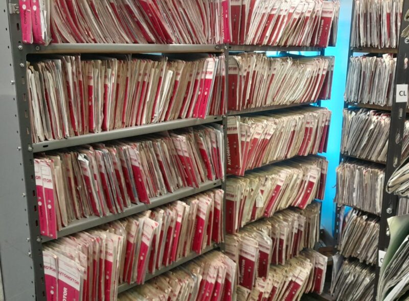 MOBILIARIO DE OFICINA POR CUENTA Y ORDEN REGISTRO AUTOMOTOR