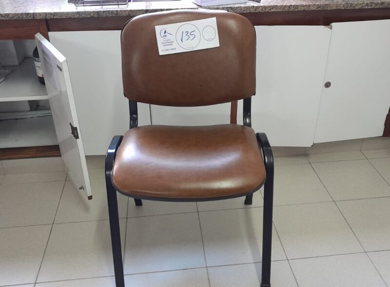 MOBILIARIO DE CENTRO MÉDICO