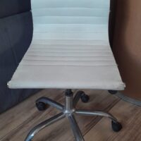 SILLAS DE OFICINA Y VARIOS