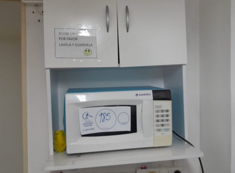 MOBILIARIO DE CENTRO MÉDICO
