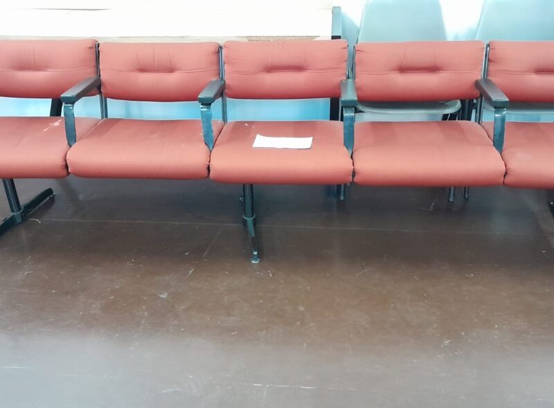 MOBILIARIO DE CENTRO MÉDICO