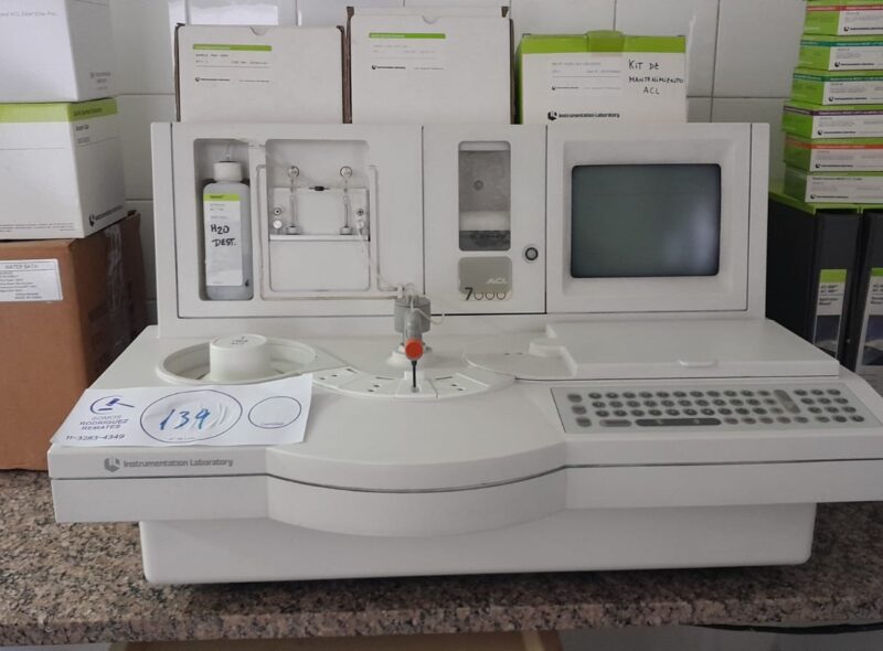 MOBILIARIO DE CENTRO MÉDICO