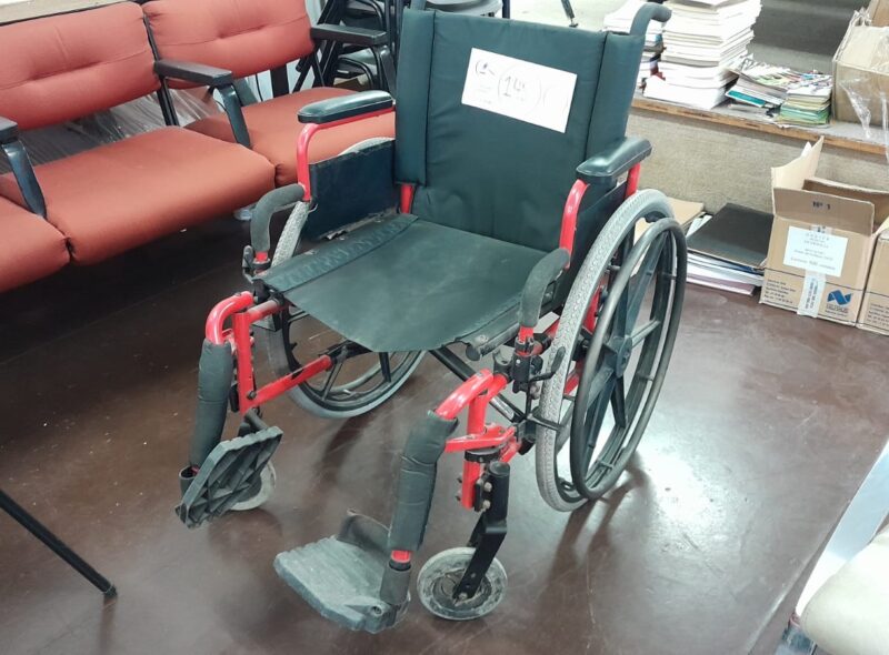 MOBILIARIO DE CENTRO MÉDICO