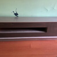 MOBILIARIO DE CASA DE PRIMER NIVEL