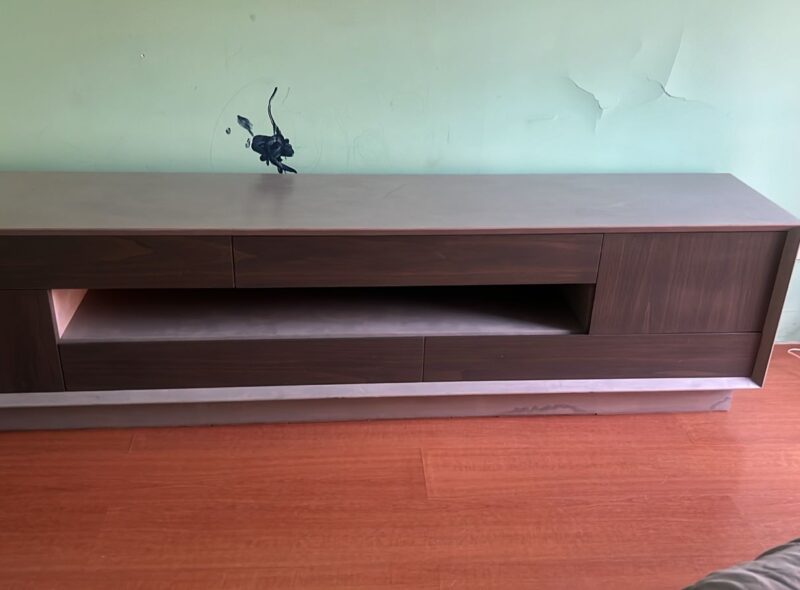 MOBILIARIO DE CASA DE PRIMER NIVEL