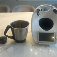 MOBILIARIO DE CASA DE PRIMER NIVEL