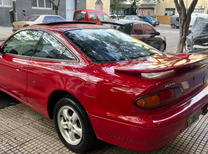 AUTOMOTORES Y MOTOCICLETAS