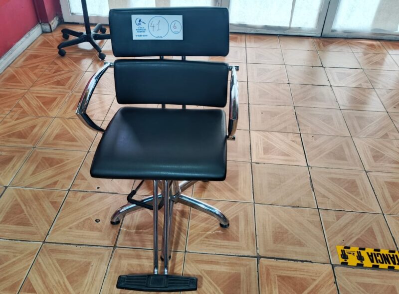 PELUQUERÍA Y CENTRO DE ESTÉTICA