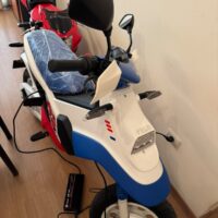 AUTOMOTORES Y MOTOCICLETAS