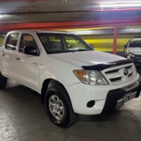 AUTOMOTORES Y MOTOCICLETAS