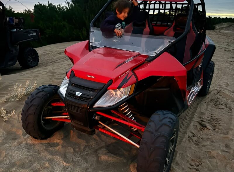 AUTOMOTORES Y MOTOCICLETAS