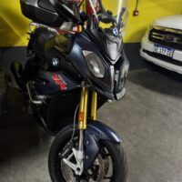 AUTOMOTORES Y MOTOCICLETAS