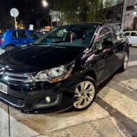 AUTOMOTORES Y MOTOCICLETAS