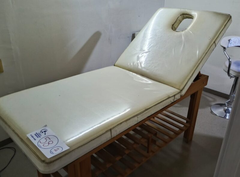 PELUQUERÍA Y CENTRO DE ESTÉTICA