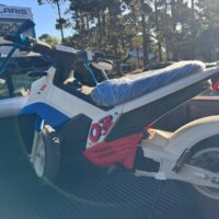 AUTOMOTORES Y MOTOCICLETAS