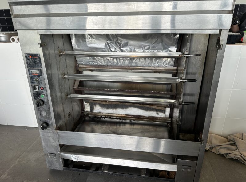 EQUIPAMIENTO GASTRONÓMICO SUSHI FBC