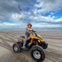 AUTOMOTORES Y MOTOCICLETAS