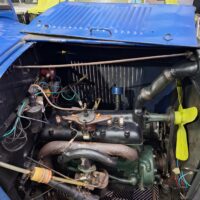 AUTOMOTORES Y MOTOCICLETAS