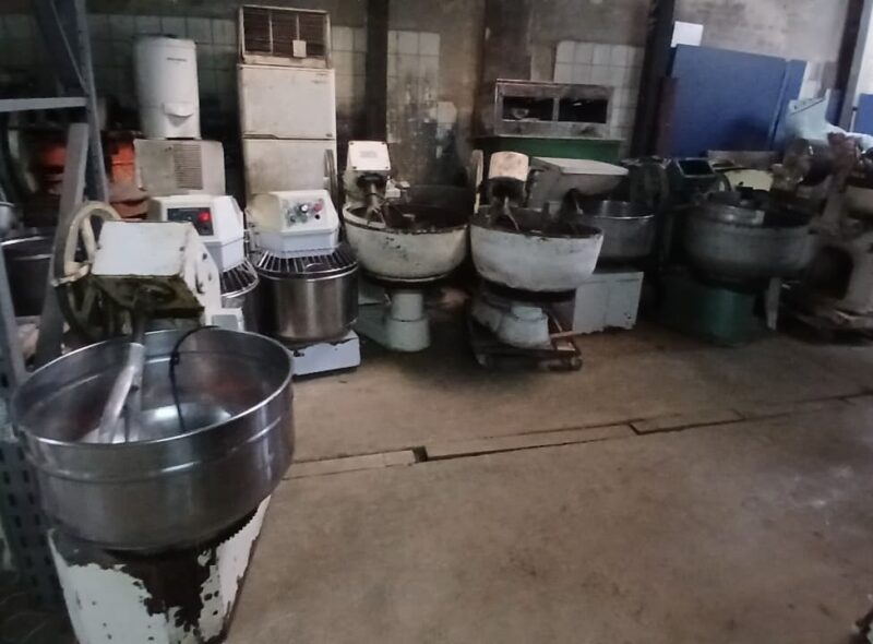 MAQUINARIA Y EQUIPAMIENTO GASTRONOMICO / BAZAR NUEVA Y USADA