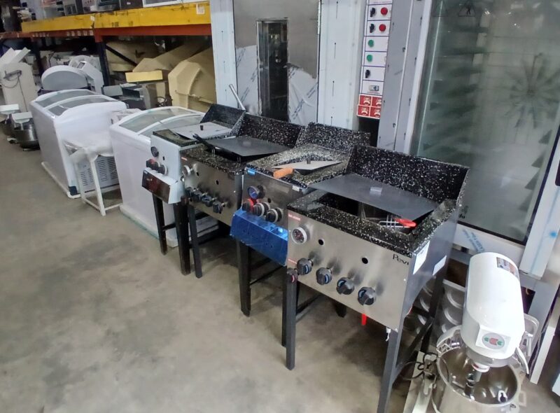 MAQUINARIA  y EQUIPAMIENTO GASTRONOMICO / BAZAR  NUEVA Y USADA