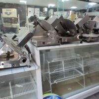 MAQUINARIA  y EQUIPAMIENTO GASTRONOMICO / BAZAR  NUEVA Y USADA