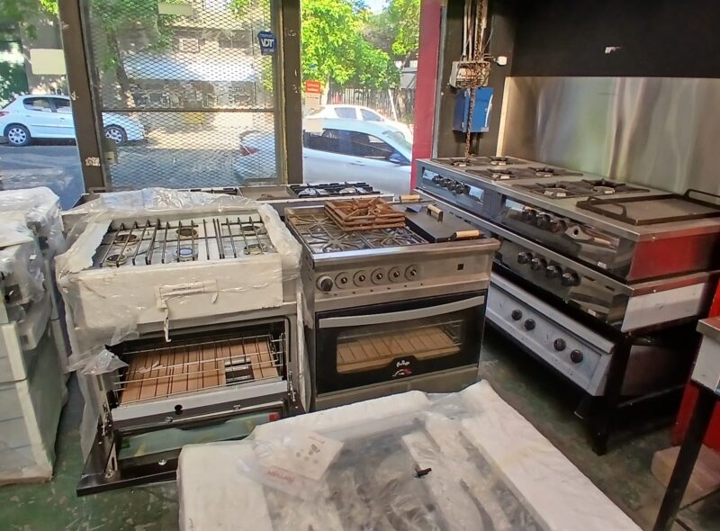 MAQUINARIA Y EQUIPAMIENTO GASTRONOMICO / BAZAR NUEVA Y USADA
